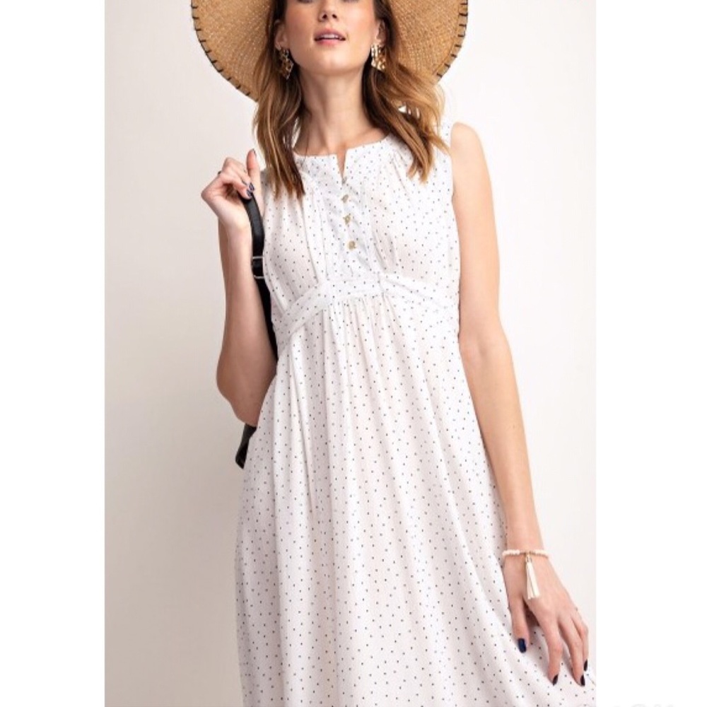 Accepting Offers 🌷Off-White Polka Dot Swing Dress - Picture 4 of 5